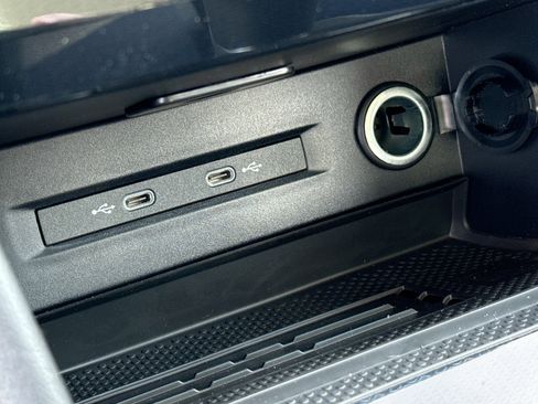 New 2026 Volkswagen Taos SEL image 30