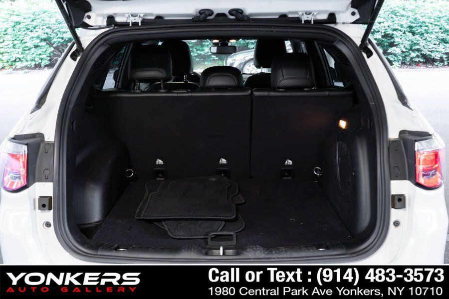 Used 2023 Jeep Compass Latitude w/ Sun and Sound Group AWD/4WD image 51
