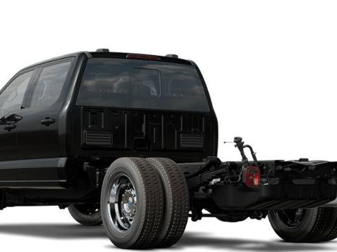 New 2025 Ford F550 4x4 Crew Cab image 20