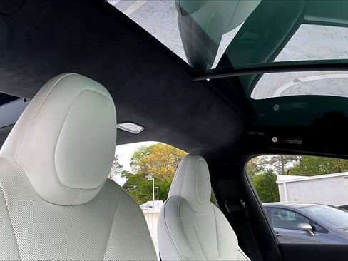 Used 2022 Tesla Model X Plaid AWD/4WD image 12