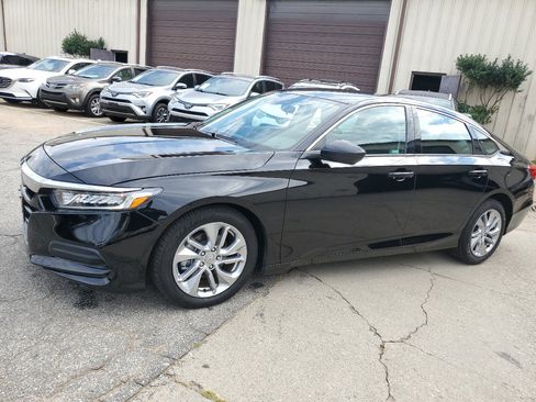 Used 2019 Honda Accord LX image 4