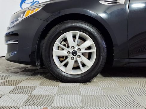 Used 2018 Kia Optima LX image 7