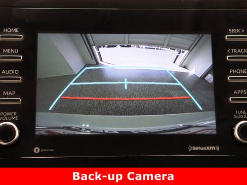 Used 2024 Toyota Camry LE image 20