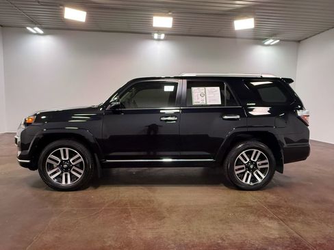 Used 2020 Toyota 4Runner Limited image 27