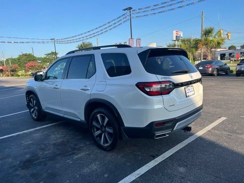 Used 2025 Honda Pilot Touring image 38