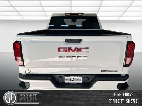 Used 2024 GMC Sierra 1500 Elevation w/ X31 Off-Road Package AWD/4WD image 4