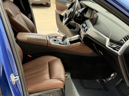 Used 2020 BMW X6 M50i w/ Premium Package AWD/4WD image 32