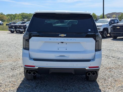New 2026 Chevrolet Suburban Premier w/ Sun And Tow Package AWD/4WD image 8