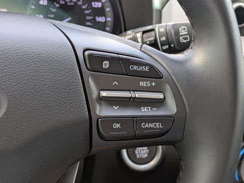Used 2020 Hyundai Kona SEL Plus FWD image 25