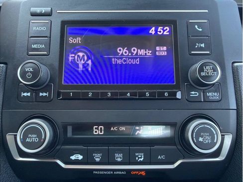Used 2019 Honda Civic LX image 19