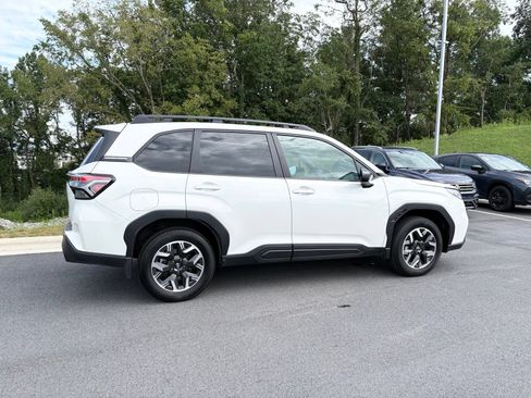 Used 2026 Subaru Forester Premium w/ Base/Premium Package AWD/4WD image 8