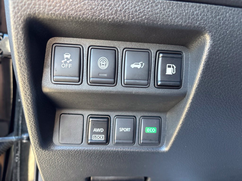 Used 2019 Nissan Rogue SV AWD/4WD image 21
