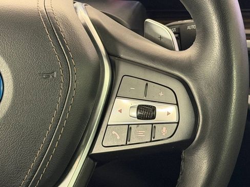 Used 2025 BMW X5 xDrive50e image 17