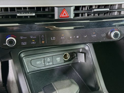 Used 2025 Kia K5 LXS image 23
