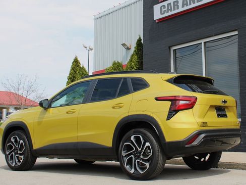 Used 2025 Chevrolet Trax RS w/ Driver Confidence Package image 13