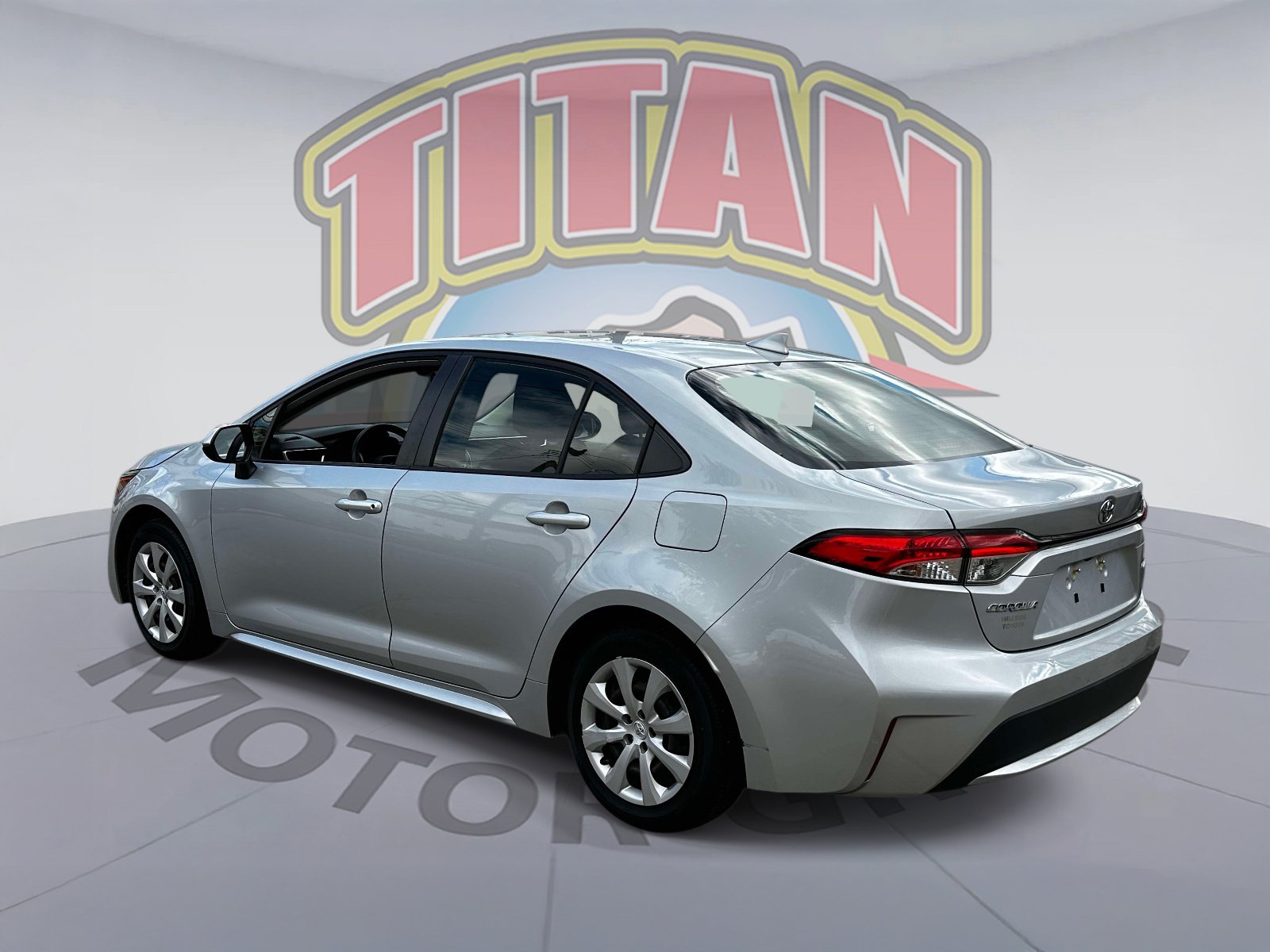 Used 2021 Toyota Corolla LE FWD image 3