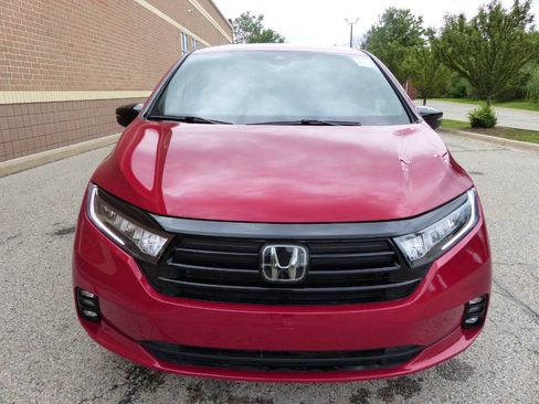 Used 2024 Honda Odyssey Sport image 14