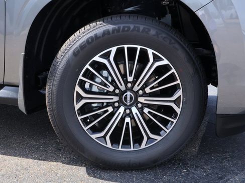 New 2026 Nissan Armada SL image 17