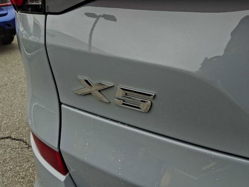Used 2024 BMW X5 xDrive40i w/ M Sport Package image 30