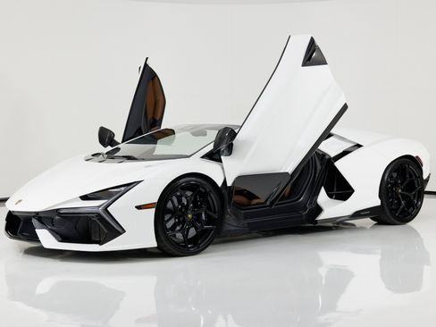 Used 2024 Lamborghini Revuelto AWD/4WD image 9