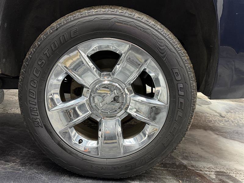 Used 2019 Chevrolet Tahoe LT w/ LT Signature Package AWD/4WD image 17