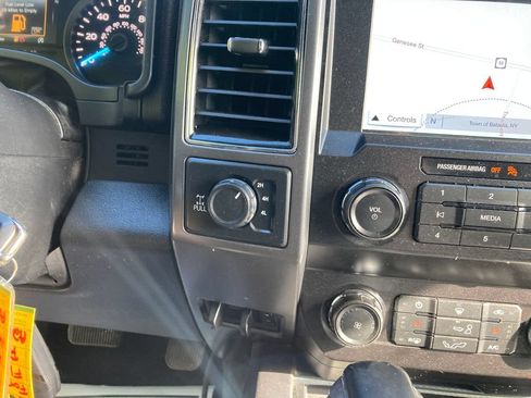 Used 2019 Ford F150 XLT w/ Equipment Group 302A Luxury AWD/4WD image 21