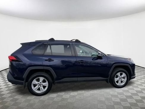 Used 2021 Toyota RAV4 XLE image 8