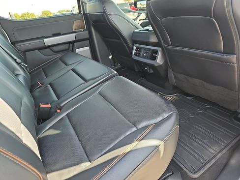 Used 2025 Ford F250 Lariat w/ Lariat Ultimate Package AWD/4WD image 11