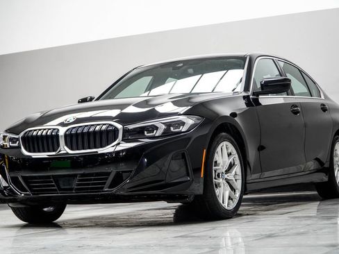 Used 2025 BMW 330i Sedan RWD image 9