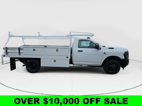 New 2025 RAM 3500 Tradesman AWD/4WD image 2