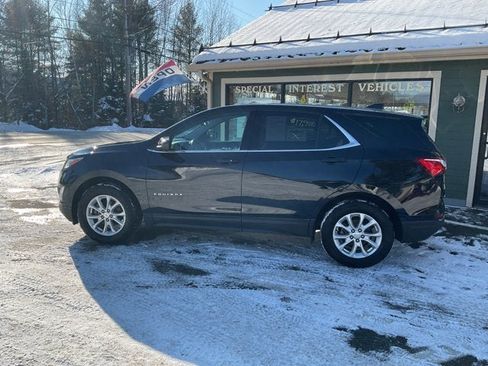 Used 2020 Chevrolet Equinox LT w/ Driver Convenience Package image 9