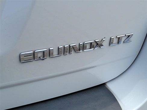 Used 2016 Chevrolet Equinox LTZ w/ Enhanced Convenience Package FWD image 7