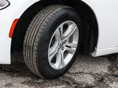 Used 2022 Dodge Charger SXT image 16