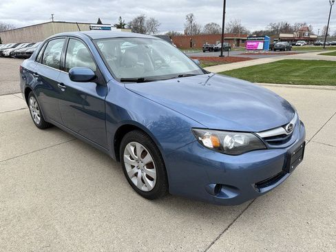 Used 2010 Subaru Impreza 2.5i image 3