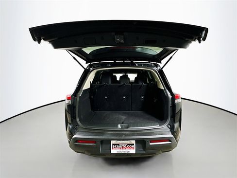 Used 2023 Nissan Pathfinder SV image 35
