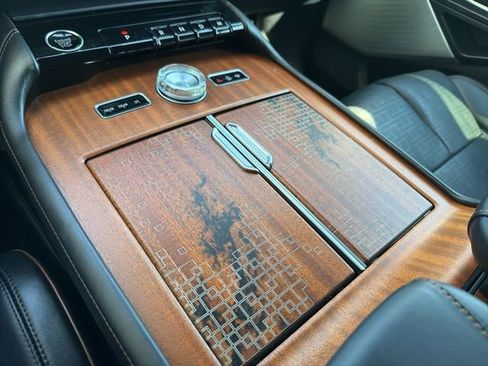Used 2025 Lincoln Navigator L Black Label AWD/4WD image 26