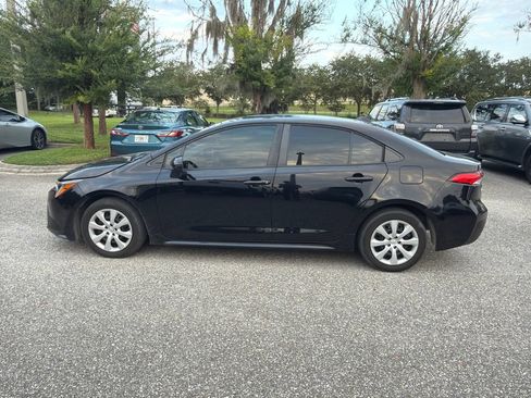 Used 2024 Toyota Corolla LE FWD image 2