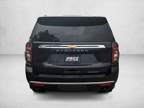 Used 2023 Chevrolet Suburban Premier image 7