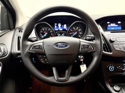 Used 2015 Ford Focus SE w/ Interior Protection Package FWD image 20