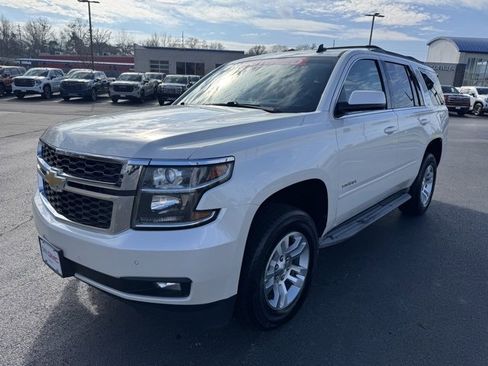 Used 2015 Chevrolet Tahoe LT w/ Luxury Package image 3