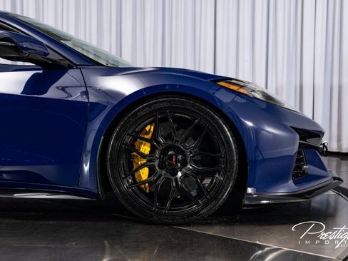 Used 2025 Chevrolet Corvette Z06 w/ Stealth Interior Trim Package image 29