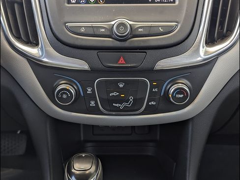 Used 2020 Chevrolet Equinox LS w/ LPO, Cargo Package AWD/4WD image 32
