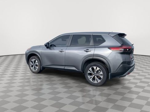 Used 2023 Nissan Rogue SV image 6