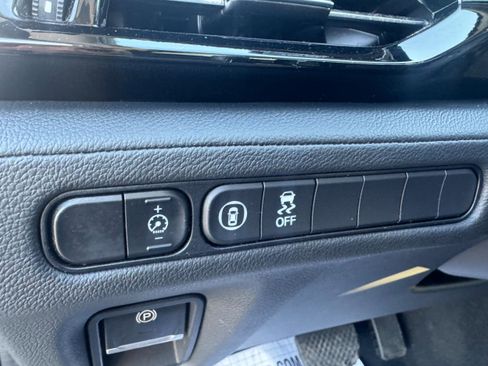 Used 2022 Acura MDX SH-AWD image 23