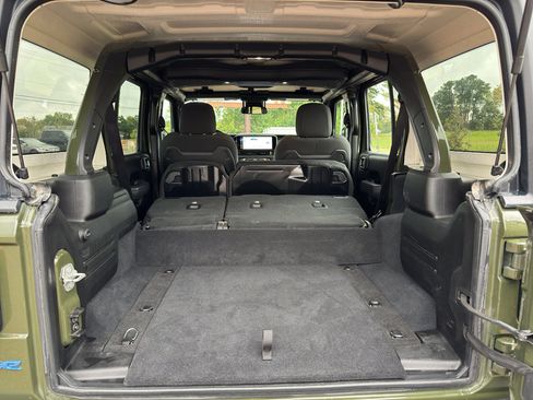 Used 2024 Jeep Wrangler Rubicon image 15