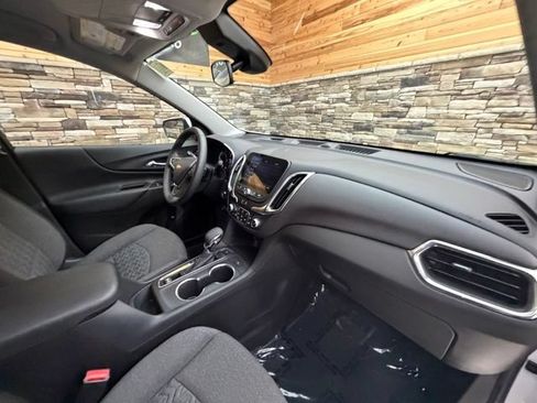 Used 2024 Chevrolet Equinox LT AWD/4WD image 15