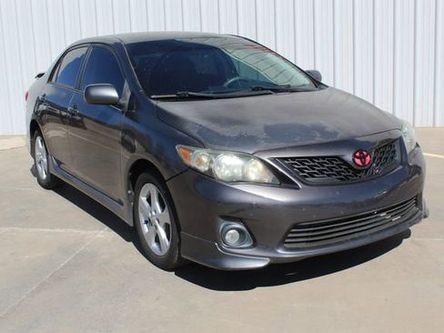 Used 2013 Toyota Corolla S image 4