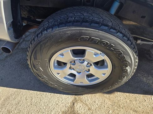 Used 2006 Toyota Tacoma PreRunner image 28