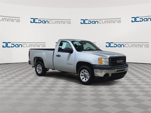 Used 2013 GMC Sierra 1500 W/T image 2