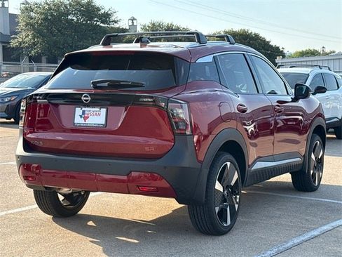 New 2026 Nissan Kicks SR image 8